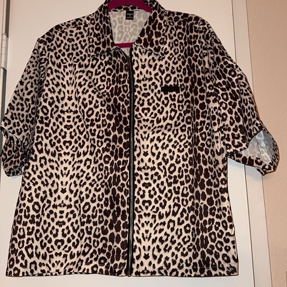 Leopard Zip Up Top - Picture 1 of 3